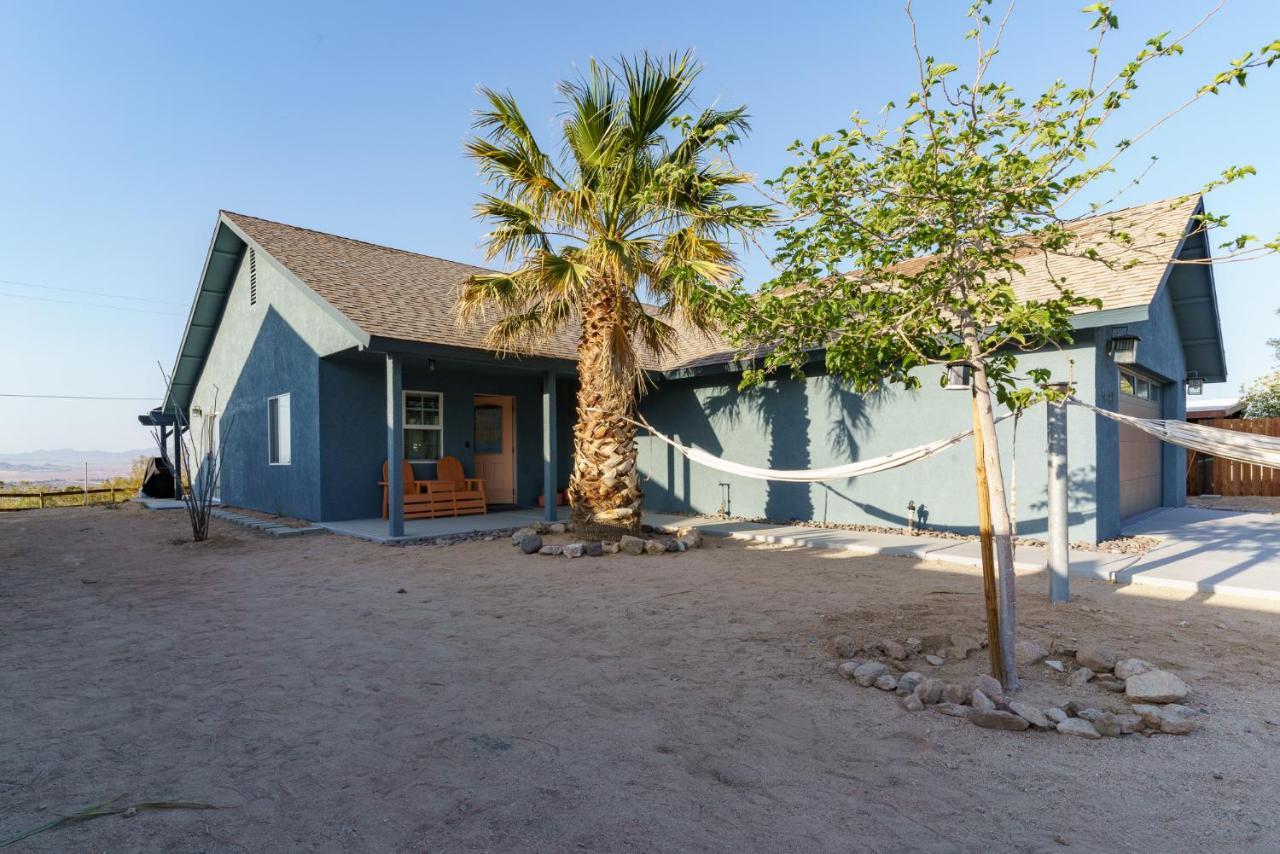 Desert Twilight 29 - Hot Tub & Ev Charger トウェンティナイン・パームズ エクステリア 写真