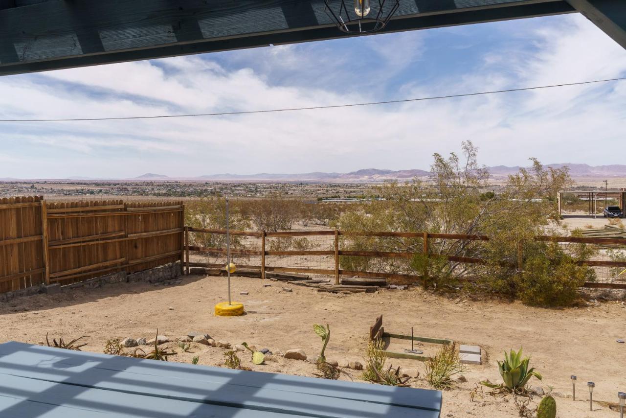 Desert Twilight 29 - Hot Tub & Ev Charger トウェンティナイン・パームズ エクステリア 写真